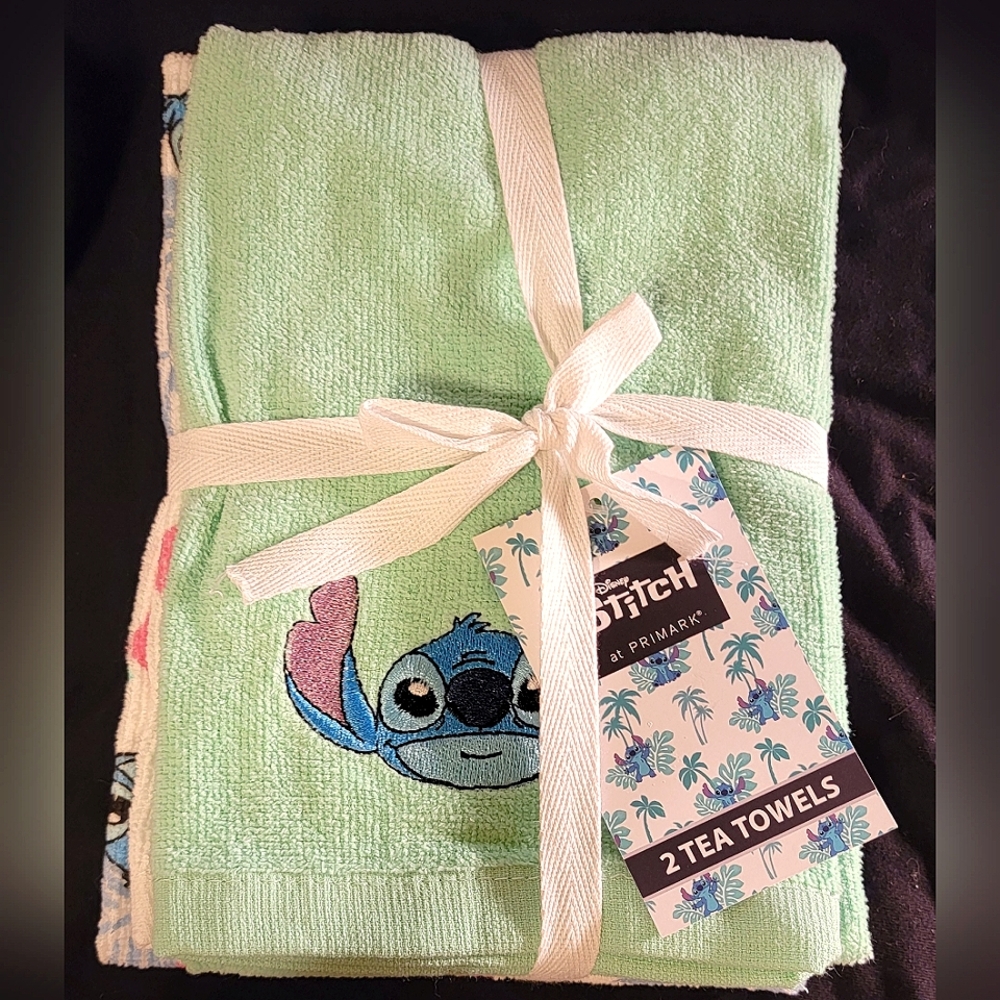 NWT! Disney Stitch Set of 2 Tea Towels Hand Towels Lilo and Stitch